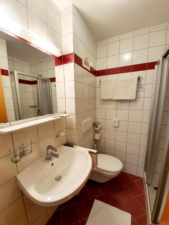 Gasthof Thomann Velden am Wörthersee Buitenkant foto